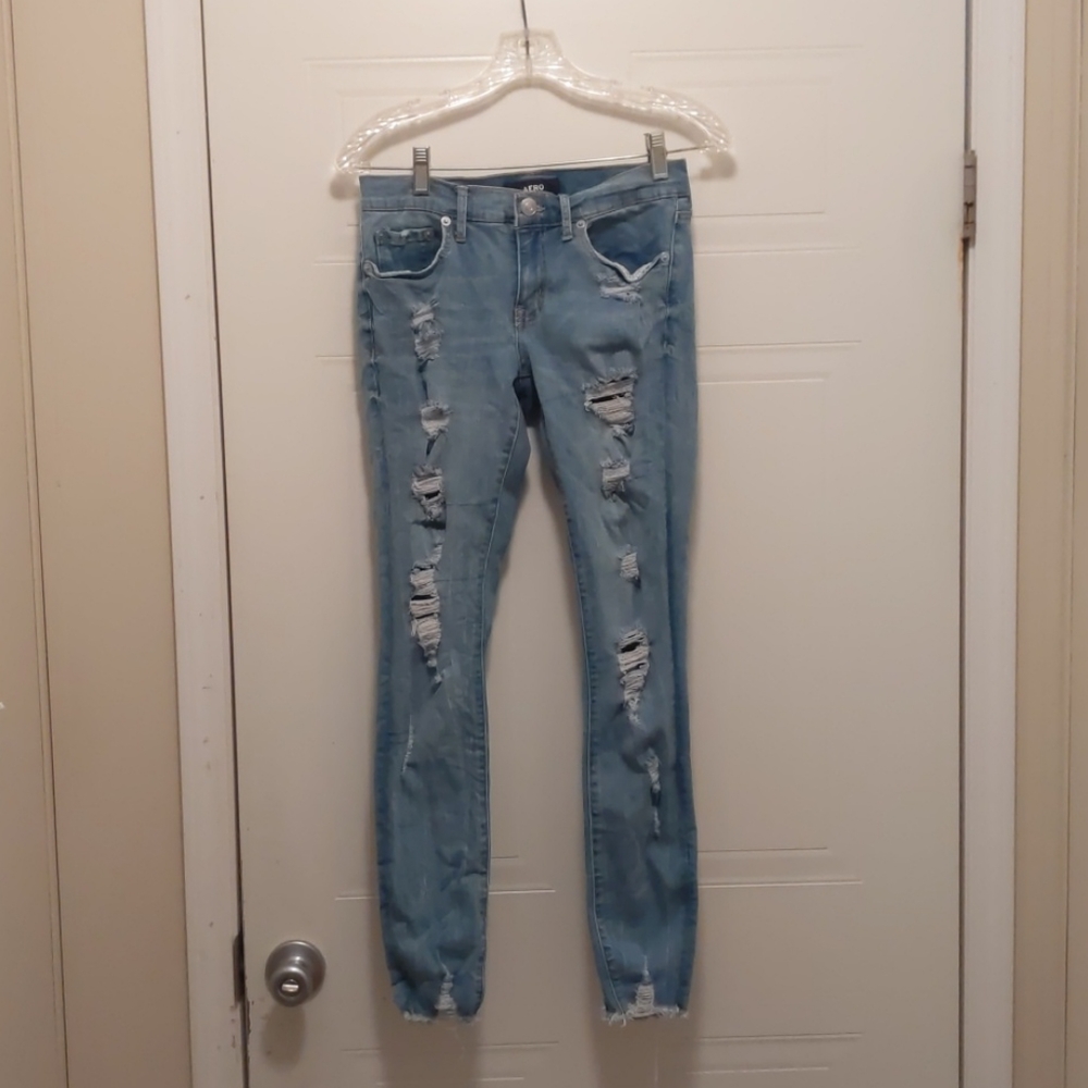 Aero Low Rise jeans size 4